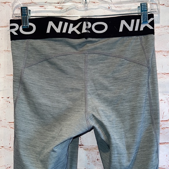 Nike Pro mid rise mesh paneled leggings training ankle length grey fitted Medium - Picture 6 of 15